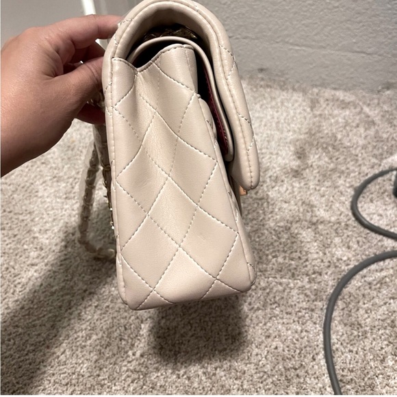 Quilted shoulder bag NEW NWOT - Picture 4 of 10